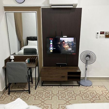 Hassma Studio Apartment At Kompleks Mutiara Gm Gua Musang Eksteriør billede